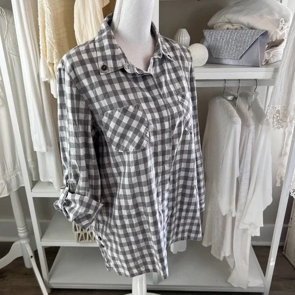 Simply Noelle sz. L, XL  white & gray checkered button up casual, office #1634 - Picture 2 of 10
